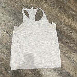 Under Armour Gray Sleeveless Tank Top